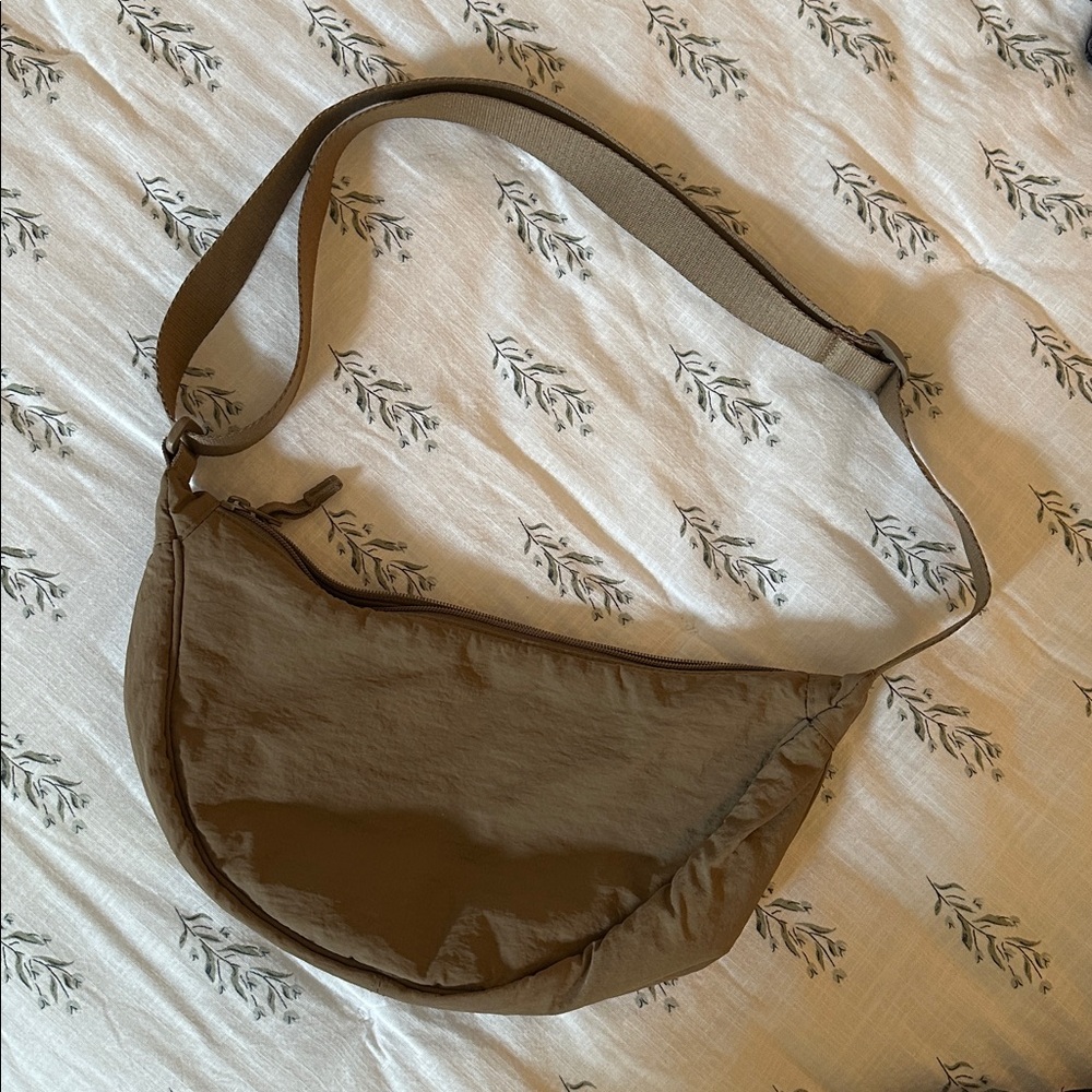 UNIQLO Moon Bag